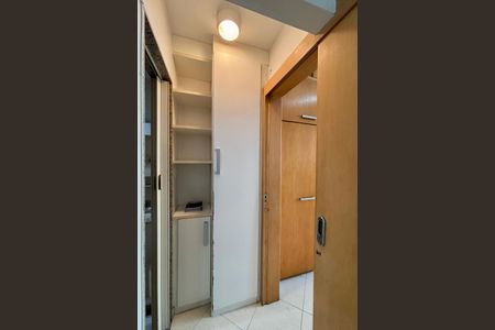 Corredor de apartamento à venda com 1 quarto, 46m² em Copacabana, Rio de Janeiro