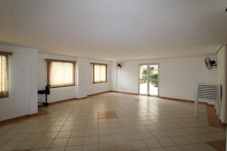 Apartamento à venda com 60m², 2 quartos e 1 vagaÁrea Comum