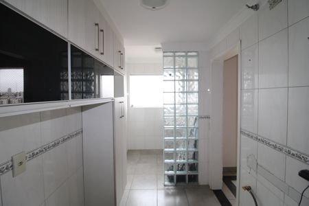 Apartamento à venda com 60m², 2 quartos e 1 vagaSala/Cozinha