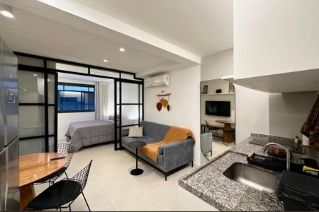 Sala/Quarto de apartamento para alugar com 1 quarto, 40m² em Glória, Rio de Janeiro