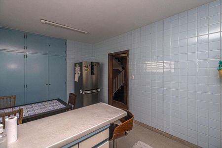 Casa à venda com 300m², 3 quartos e 7 vagascozinha_5