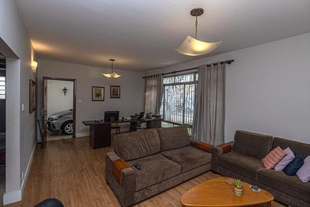 Casa à venda com 300m², 3 quartos e 7 vagassala_4