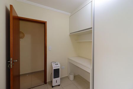 Quarto de apartamento à venda com 2 quartos, 48m² em Utinga, Santo André