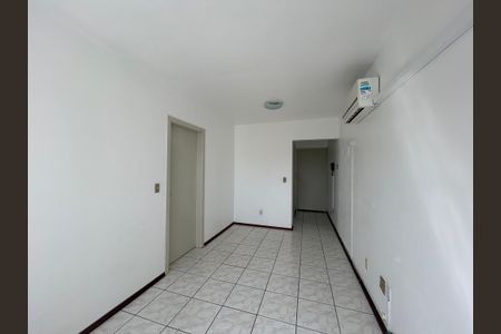 Sala de apartamento para alugar com 1 quarto, 40m² em Centro, São Leopoldo