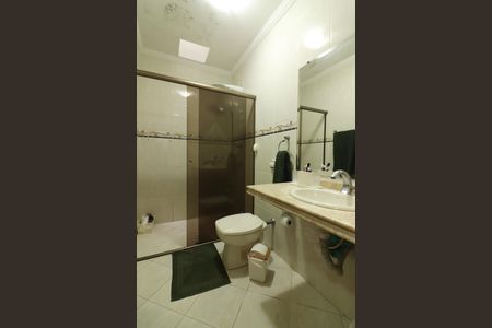 Casa à venda com 222m², 4 quartos e 6 vagasBanheiro Social