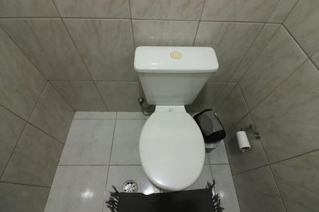 Casa à venda com 222m², 4 quartos e 6 vagasBanheiro de Serviço