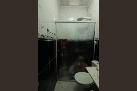 Casa à venda com 222m², 4 quartos e 6 vagasQuarto 3 - Suíte Banheiro