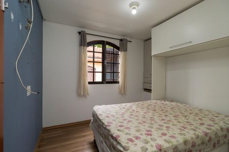 Casa à venda com 160m², 3 quartos e 3 vagas Casa à venda com 160m², 3 quartos e 3 vagasQuarto 2