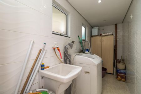 Casa à venda com 160m², 3 quartos e 3 vagas Casa à venda com 160m², 3 quartos e 3 vagasÁrea de Serviço