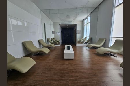 Apartamento à venda com 34m², 1 quarto e 1 vagaSpa