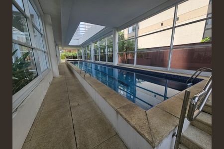 Apartamento à venda com 34m², 1 quarto e 1 vagaPiscina Coberta