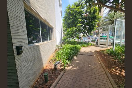 Apartamento à venda com 34m², 1 quarto e 1 vagaFachada e portaria