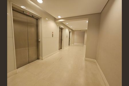 Apartamento à venda com 34m², 1 quarto e 1 vagaHall de entrada