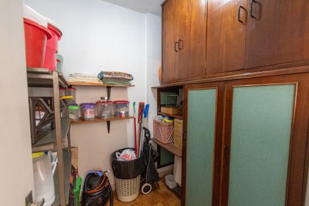 Apartamento à venda com 135m², 3 quartos e 1 vaga Apartamento à venda com 135m², 3 quartos e 1 vagaQuarto de serviço