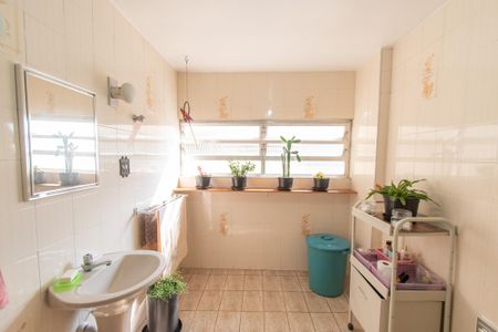 Apartamento à venda com 135m², 3 quartos e 1 vaga Apartamento à venda com 135m², 3 quartos e 1 vagaBanheiro 1