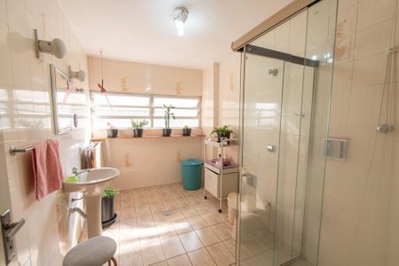 Apartamento à venda com 135m², 3 quartos e 1 vaga Apartamento à venda com 135m², 3 quartos e 1 vagaBanheiro 1