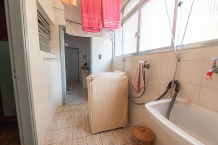 Apartamento à venda com 135m², 3 quartos e 1 vaga Apartamento à venda com 135m², 3 quartos e 1 vagaÁrea de serviço