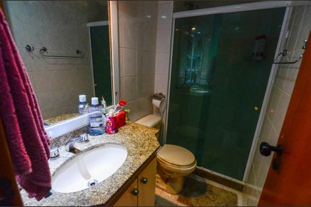 Apartamento à venda com 98m², 3 quartos e 1 vagaBanheiro da Suíte