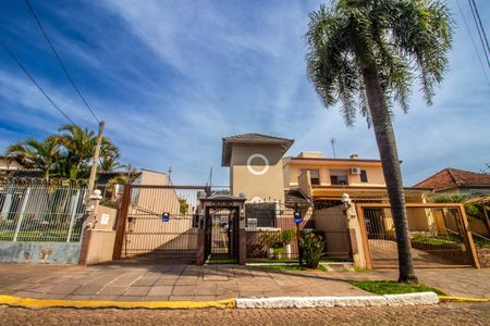Casa de condomínio à venda com 150m², 3 quartos e 2 vagas Casa de condomínio à venda com 150m², 3 quartos e 2 vagasFachada do Condomínio