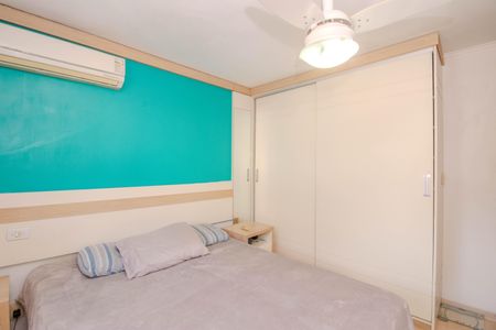 Casa de condomínio à venda com 150m², 3 quartos e 2 vagas Casa de condomínio à venda com 150m², 3 quartos e 2 vagasSuíte