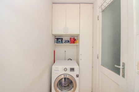 Casa de condomínio à venda com 150m², 3 quartos e 2 vagas Casa de condomínio à venda com 150m², 3 quartos e 2 vagasÁrea de Serviço