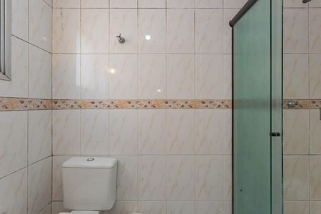 Banheiro de apartamento para alugar com 2 quartos, 55m² em Vila Vera, São Paulo