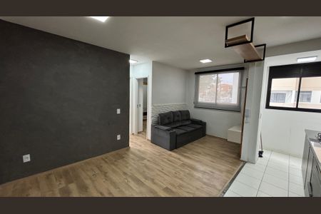 Sala de apartamento para alugar com 2 quartos, 42m² em Santa Maria, Santo André