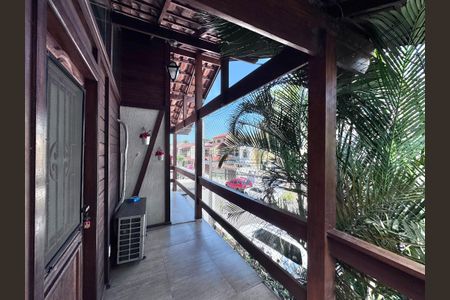 Casa de condomínio à venda com 160m², 3 quartos e 1 vaga Casa de condomínio à venda com 160m², 3 quartos e 1 vagaVaranda da Sala 2