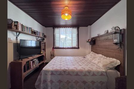 Casa de condomínio à venda com 160m², 3 quartos e 1 vaga Casa de condomínio à venda com 160m², 3 quartos e 1 vagaSuíte