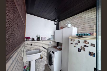 Casa de condomínio à venda com 160m², 3 quartos e 1 vaga Casa de condomínio à venda com 160m², 3 quartos e 1 vagaÁrea de Serviço