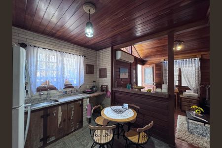 Casa de condomínio à venda com 160m², 3 quartos e 1 vaga Casa de condomínio à venda com 160m², 3 quartos e 1 vagaCozinha