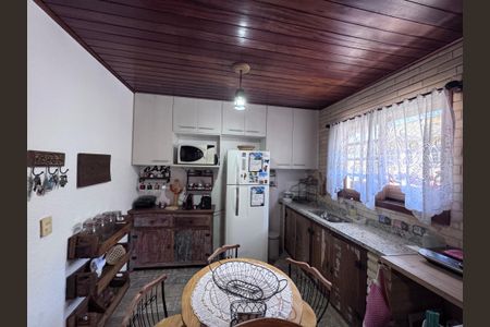 Casa de condomínio à venda com 160m², 3 quartos e 1 vaga Casa de condomínio à venda com 160m², 3 quartos e 1 vagaCozinha