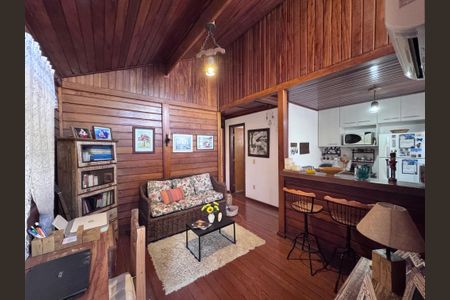 Casa de condomínio à venda com 160m², 3 quartos e 1 vaga Casa de condomínio à venda com 160m², 3 quartos e 1 vagaSala 2