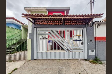 Casa à venda com 125m², 4 quartos e 2 vagasFachada