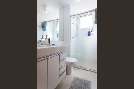 Apartamento à venda com 69m², 2 quartos e 2 vagas Apartamento à venda com 69m², 2 quartos e 2 vagasBanheiro Social