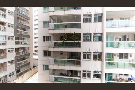 Apartamento à venda com 88m², 3 quartos e 1 vaga Apartamento à venda com 88m², 3 quartos e 1 vagaVista Sala