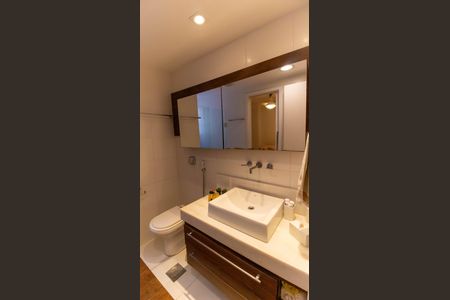 Apartamento à venda com 88m², 3 quartos e 1 vaga Apartamento à venda com 88m², 3 quartos e 1 vagaBanheiro Suíte