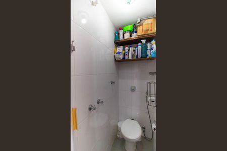 Apartamento à venda com 88m², 3 quartos e 1 vaga Apartamento à venda com 88m², 3 quartos e 1 vagaBanheiro de Serviço