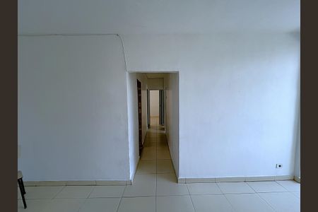 Corredor de apartamento para alugar com 3 quartos, 70m² em Cachambi, Rio de Janeiro
