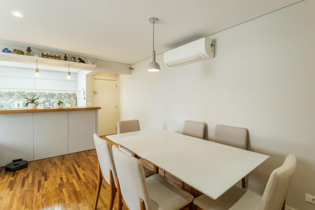Sala de apartamento à venda com 3 quartos, 94m² em Indianópolis, São Paulo