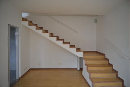 Sala de casa para alugar com 2 quartos, 150m² em Vila Alpina, Santo André
