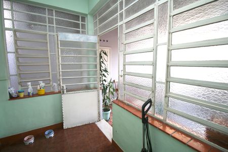 Casa à venda com 300m², 2 quartos e 6 vagasÁrea Externa