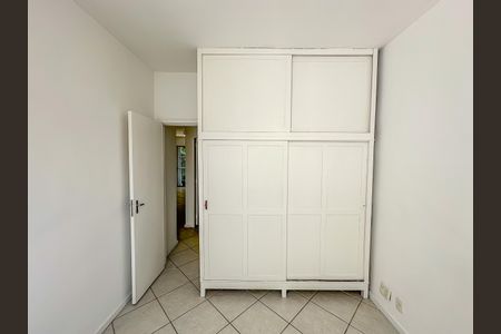 Quarto de apartamento para alugar com 2 quartos, 80m² em Humaitá, Rio de Janeiro