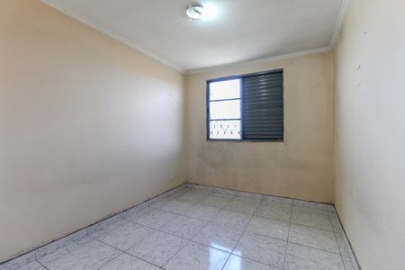 Quarto 2 de apartamento para alugar com 2 quartos, 48m² em Conjunto Habitacional Fazenda do Carmo, São Paulo