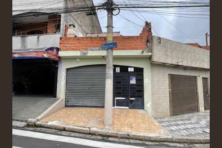 Casa para alugar com 50m², 1 quarto e sem vaga Casa para alugar com 50m², 1 quarto e sem vagaFachada