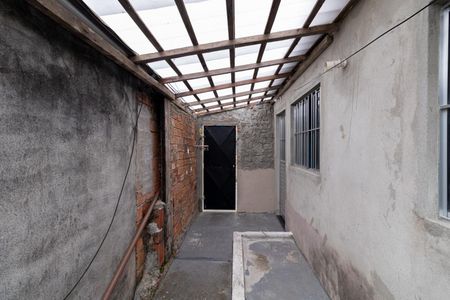 Casa para alugar com 50m², 1 quarto e sem vaga Casa para alugar com 50m², 1 quarto e sem vagaCorredor