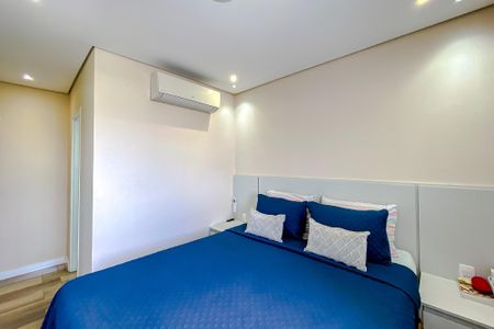 Apartamento à venda com 101m², 3 quartos e 2 vagas Apartamento à venda com 101m², 3 quartos e 2 vagasSuíte