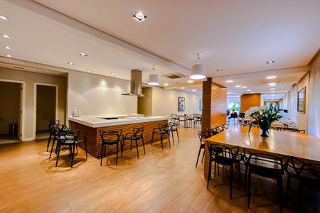 Apartamento à venda com 101m², 3 quartos e 2 vagasÁrea comum - Salão de festas
