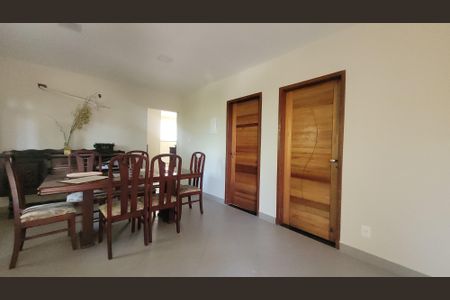 Sala de casa para alugar com 3 quartos, 112m² em Praça Seca, Rio de Janeiro