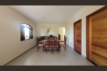 Sala de casa para alugar com 3 quartos, 112m² em Praça Seca, Rio de Janeiro